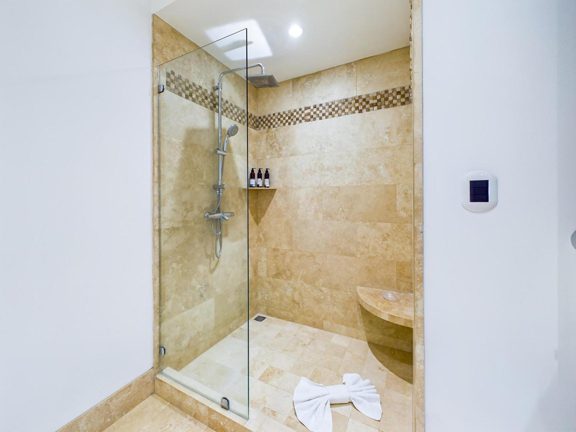 360 Splendor 405-ocean View Condo-breakfast Included! Playa Flamingo