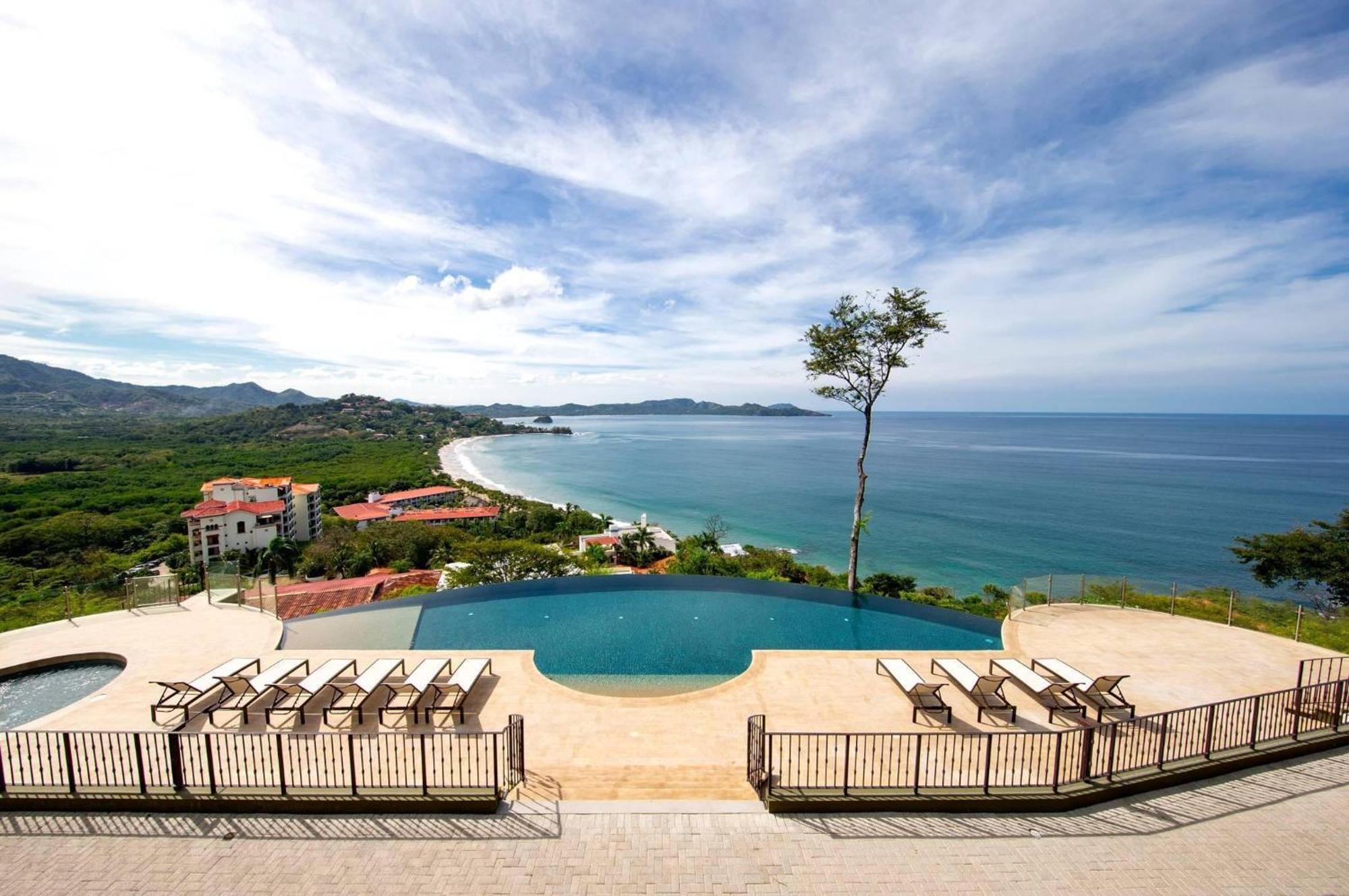 Apartment 360 Splendor 405-ocean View Condo-breakfast Included! Playa Flamingo