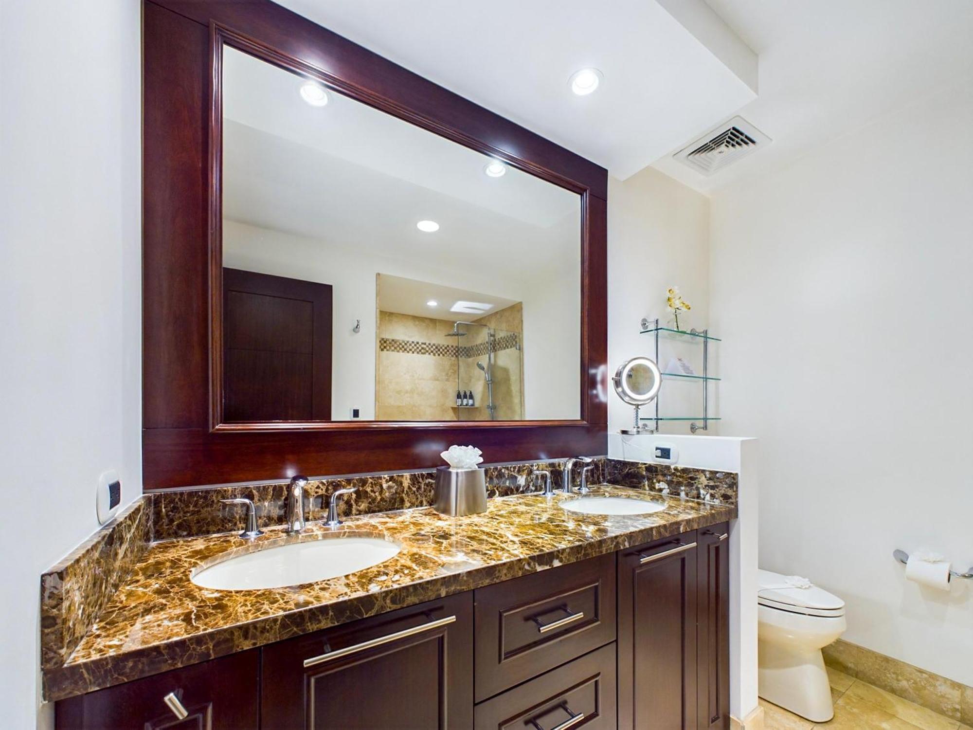 360 Splendor 405-ocean View Condo-breakfast Included!