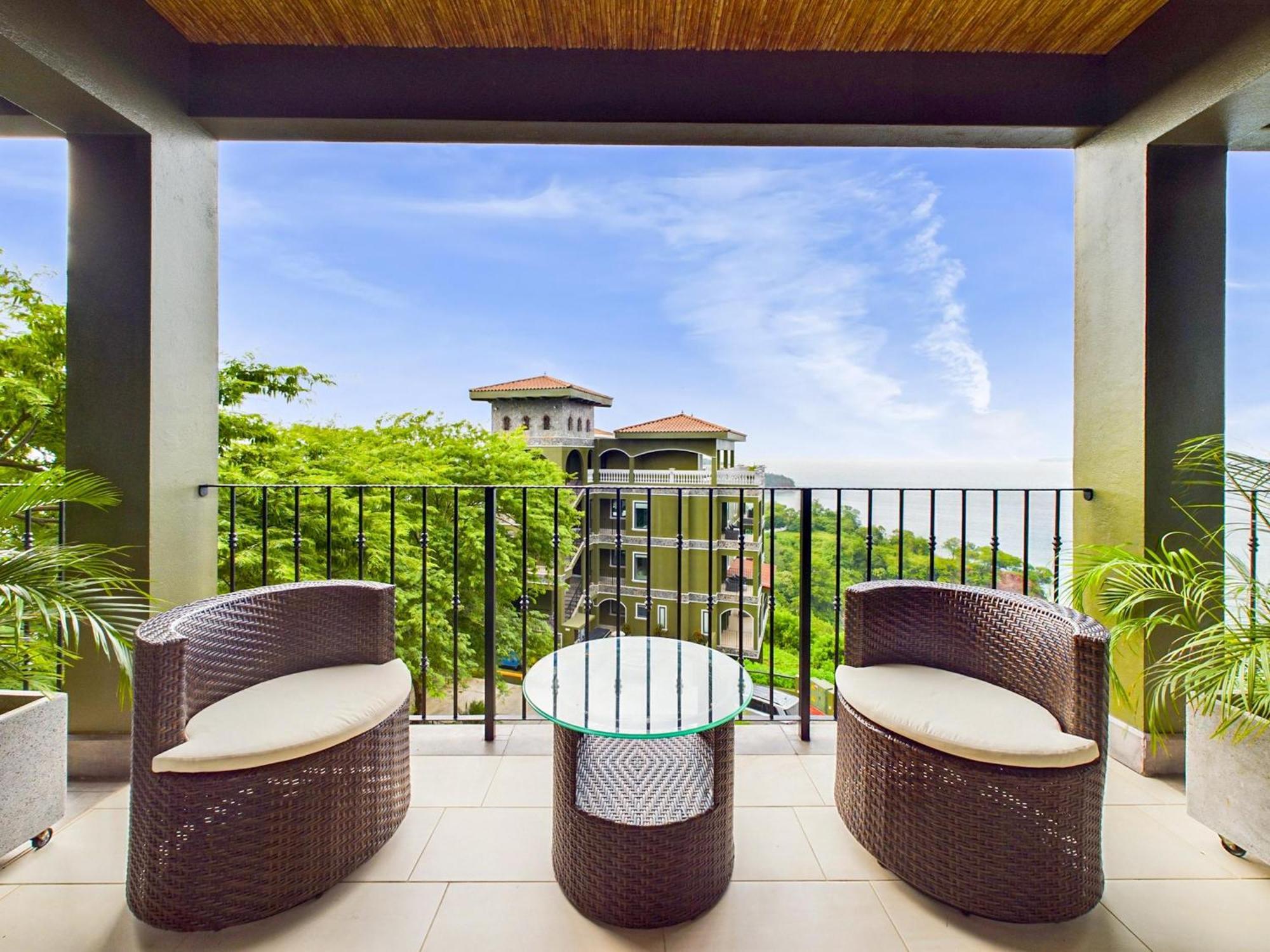 360 Splendor 405-ocean View Condo-breakfast Included! Apartment Playa Flamingo