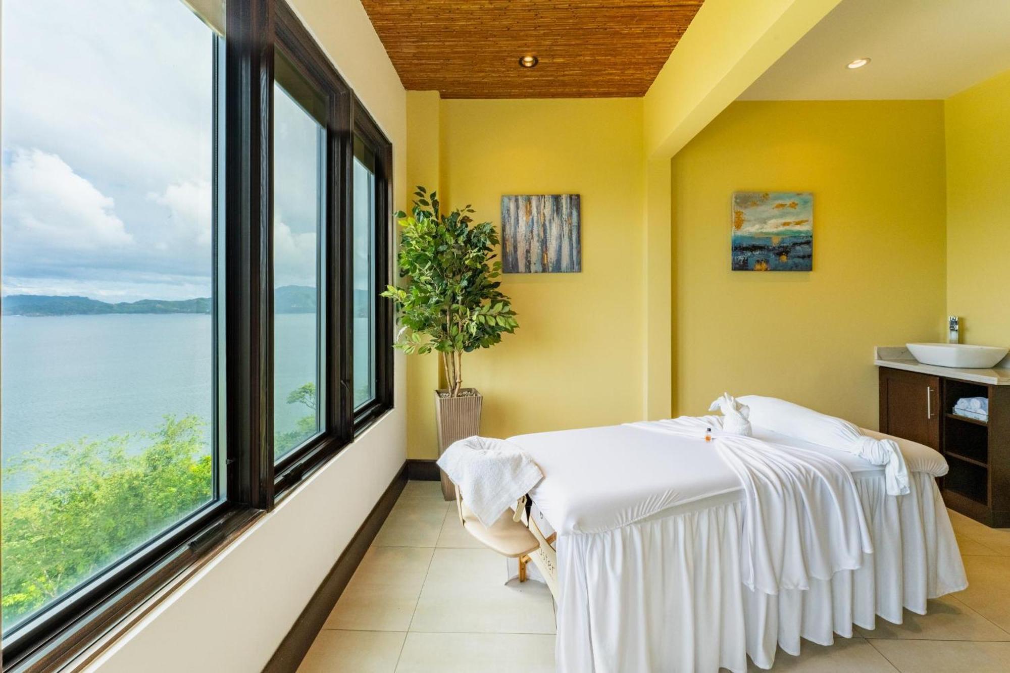Apartment 360 Splendor 405-ocean View Condo-breakfast Included! Playa Flamingo